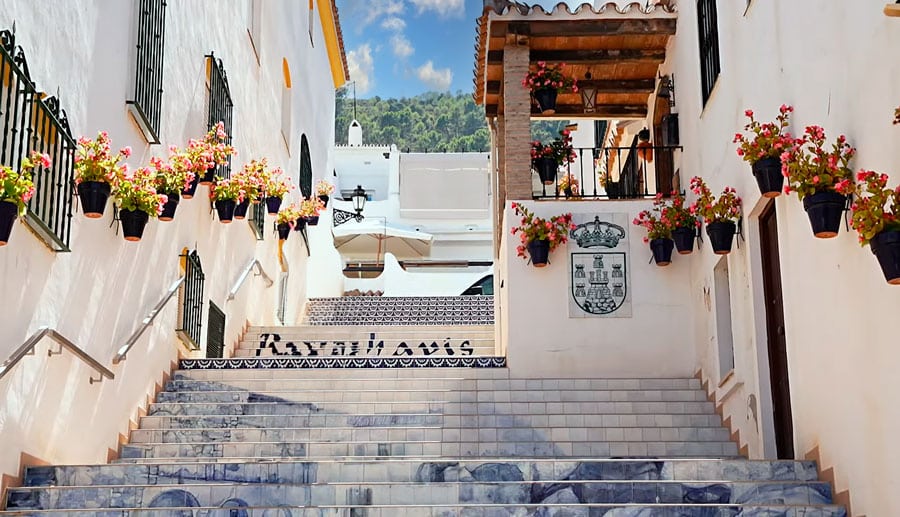 Bekende trap in het dorp Benahavis centrum